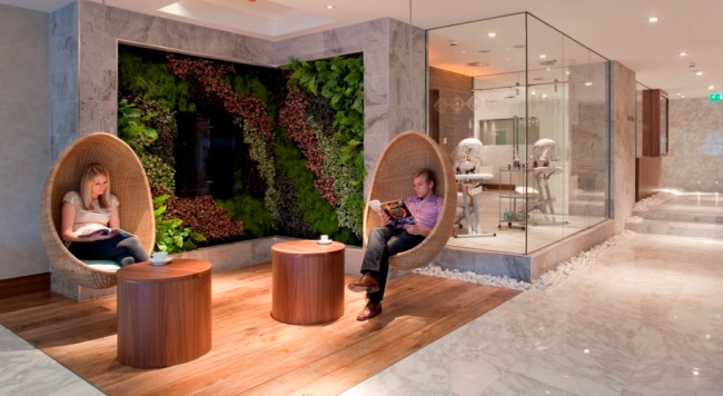 No 1 Traveller Lounge at Heathrow Terminal 3
